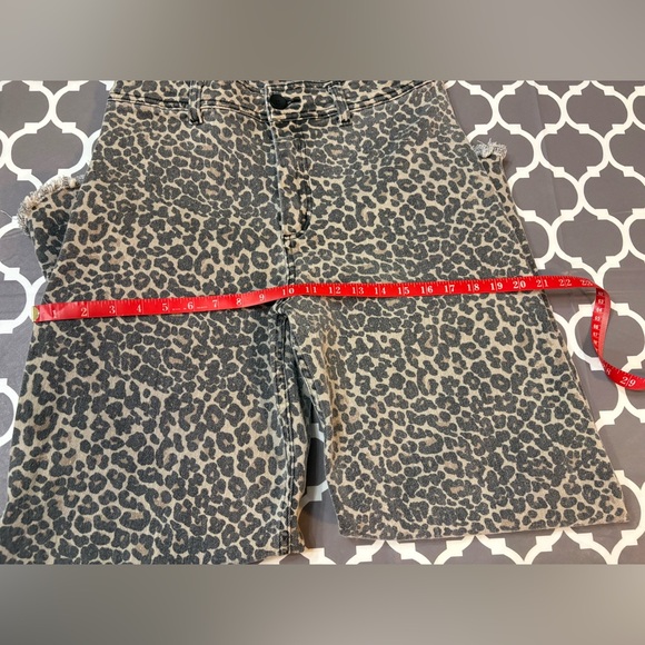 Miou Muse Wildside Leopard raw hem barrel wide leg cut jeans size Large - Picture 10 of 11